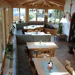 Zukaunighof