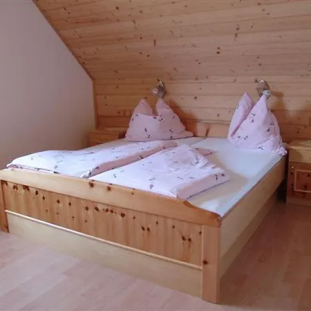 Zukaunighof Farm stay *